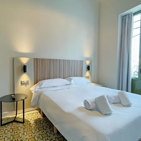 Heritage Apartment *